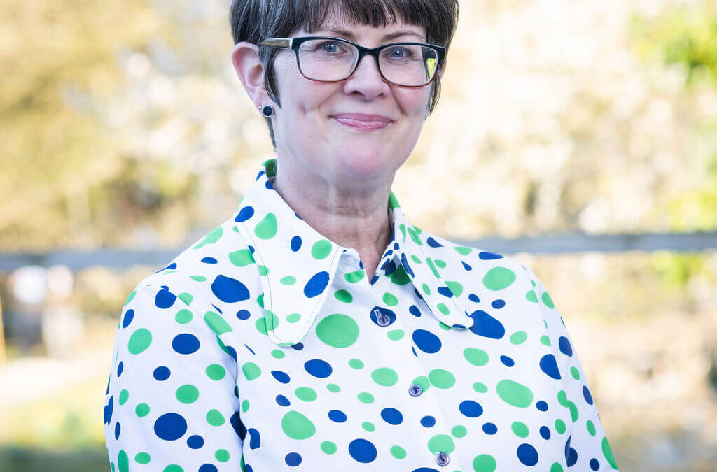 Libby Adsett
